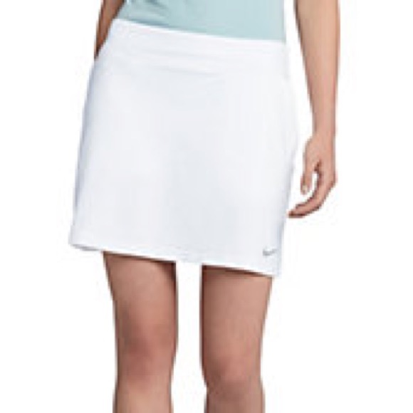 Nike Dresses & Skirts - 🎈HP🎈NEW💪🏼NIKE SKORT💪🏼